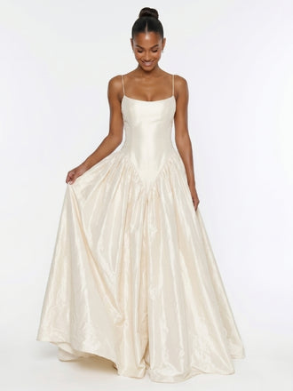 Ivory Taffeta Spaghetti Strap Basque Waist Corset Lace Up Wedding Dress 26040