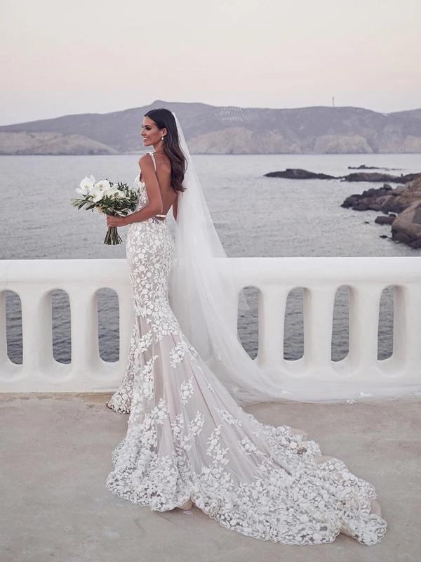 Long Mermaid Backless V-neck Spaghetti Straps Lace Wedding Dresses,WD738